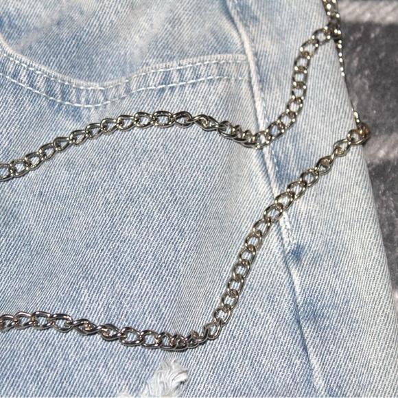 Silver hook accessory chain - Picture 4 of 6